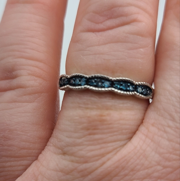 Blue diamond and sterling silver band - Picture 4 of 6